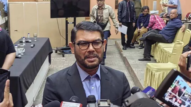 PKS Sebut Satgas Saber Pungli era Jokowi Tidak Jelas dan Memang Harus Dibubarkan - GenPI.co PKS Sebut Satgas Saber Pungli era Jokowi Tidak Jelas dan Memang Harus Dibubarkan - GenPI.co