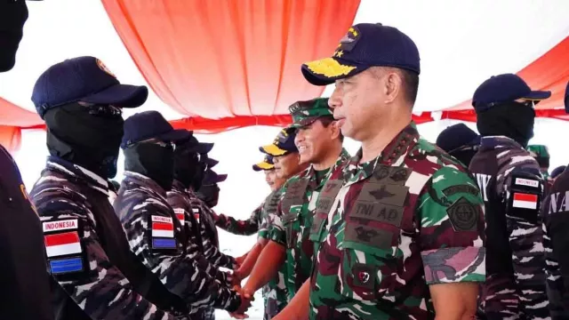 TNI Siapkan Tim Khusus Evakuasi, Ada 578 WNI di Iran dan Israel - GenPI.co TNI Siapkan Tim Khusus Evakuasi, Ada 578 WNI di Iran dan Israel - GenPI.co