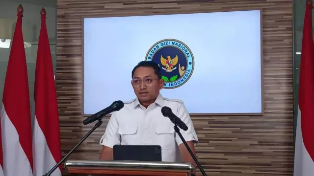 Siswa Diberi MBG Isinya Bahan Makanan Mentah, Bakal Dibahas BGN di Rapat - GenPI.co Siswa Diberi MBG Isinya Bahan Makanan Mentah, Bakal Dibahas BGN di Rapat - GenPI.co
