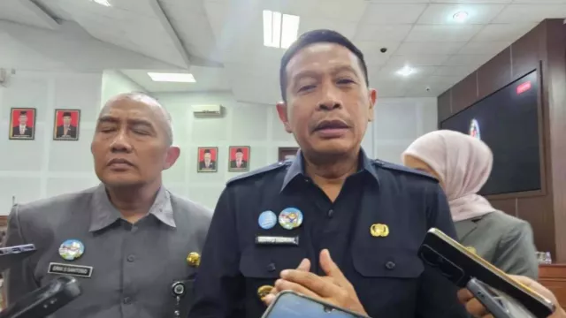 Wali Kota Malang Sebut Bantuan Rp 50 Juta per RT Belum Bisa Terealisasi 2025 - GenPI.co Wali Kota Malang Sebut Bantuan Rp 50 Juta per RT Belum Bisa Terealisasi 2025 - GenPI.co
