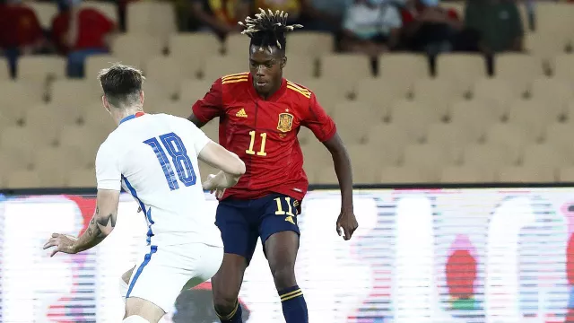 Luis Figo Dukung Real Madrid Bajak Nico Williams dari Barcelona - GenPI.co Luis Figo Dukung Real Madrid Bajak Nico Williams dari Barcelona - GenPI.co
