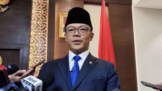 Sugiono Beri Kejelasan soal Dubes RI untuk AS, Bakal Kirim Surat ke DPR RI - GenPI.co Sugiono Beri Kejelasan soal Dubes RI untuk AS, Bakal Kirim Surat ke DPR RI - GenPI.co