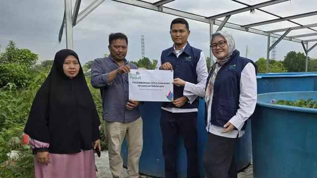 Dukung Kemandirian Ekonomi di Bekasi, PLN Kembangkan Budidaya Ikan Lele - GenPI.co Dukung Kemandirian Ekonomi di Bekasi, PLN Kembangkan Budidaya Ikan Lele - GenPI.co