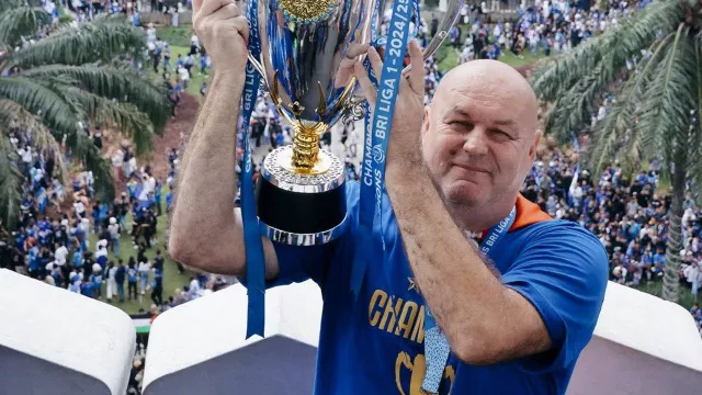 Piala Presiden 2025 Jadi Pemanasan Persib Bandung Jelang Liga 1 dan Liga Champions - GenPI.co Piala Presiden 2025 Jadi Pemanasan Persib Bandung Jelang Liga 1 dan Liga Champions - GenPI.co