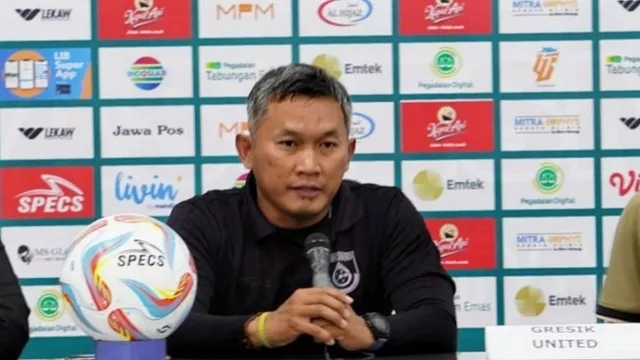 Rudy Eka Priyambada Latih Al Nassr Putri, 1 Atap dengan Cristiano Ronaldo - GenPI.co Rudy Eka Priyambada Latih Al Nassr Putri, 1 Atap dengan Cristiano Ronaldo - GenPI.co