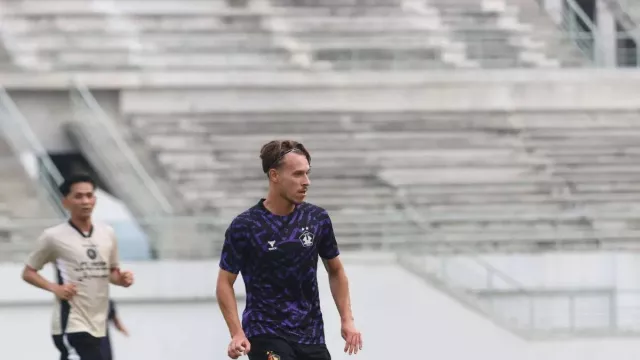 Pedro Matos Jadi Amunisi Baru Persik Kediri, Komposisi Pemain Asing Hampir Lengkap - GenPI.co Pedro Matos Jadi Amunisi Baru Persik Kediri, Komposisi Pemain Asing Hampir Lengkap - GenPI.co