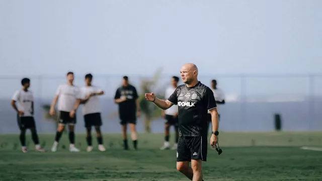 Johnny Jansen Harap 2 Pemain Bali United Dapat Menit Bermain di Timnas - GenPI.co