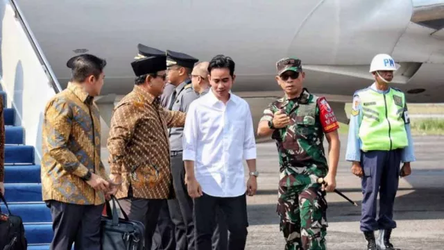 Deddy Sitorus yakin Gibran Bisa Urus Papua, Asal Tidak Sering Pulang - GenPI.co Deddy Sitorus yakin Gibran Bisa Urus Papua, Asal Tidak Sering Pulang - GenPI.co