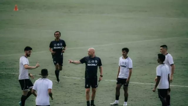 Bali United Masih Berburu Pemain Asing, Fokus Tambah Posisi Bek - GenPI.co Bali United Masih Berburu Pemain Asing, Fokus Tambah Posisi Bek - GenPI.co