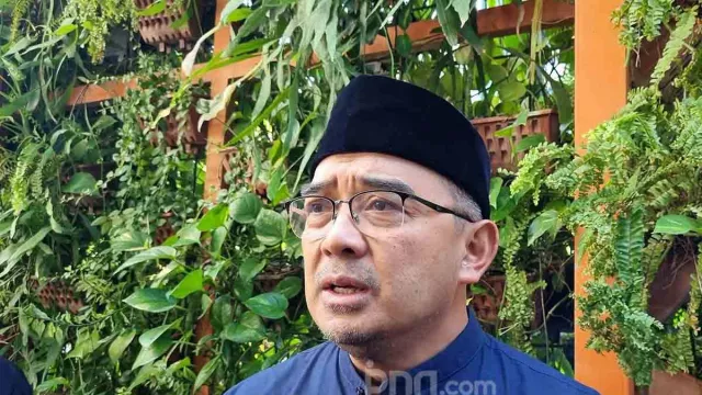 Farhan Tolak Usulan Dedi Mulyadi, Warisan Ridwan Kamil Bakal Diperbaiki - GenPI.co Farhan Tolak Usulan Dedi Mulyadi, Warisan Ridwan Kamil Bakal Diperbaiki - GenPI.co