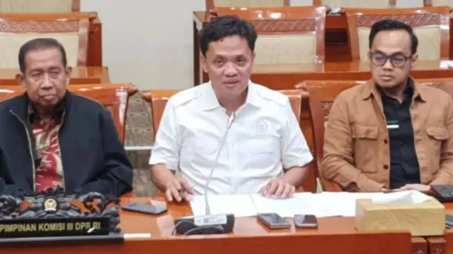 Warga Boleh Menginap di DPR RI untuk Pantau Revisi KUHAP, Bakal Disediakan Gorengan - GenPI.co Warga Boleh Menginap di DPR RI untuk Pantau Revisi KUHAP, Bakal Disediakan Gorengan - GenPI.co