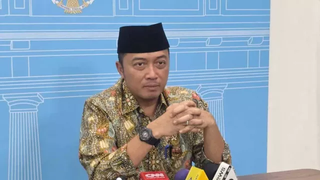 Prasetyo Hadi Soroti Dana Bansos untuk Main Judol, Data Penerima Dievaluasi - GenPI.co Prasetyo Hadi Soroti Dana Bansos untuk Main Judol, Data Penerima Dievaluasi - GenPI.co