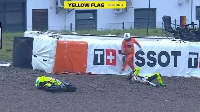 Alami Kecelakaan Mengerikan di MotoGP Jerman, Morbidelli Dibawa ke Rumah Sakit - GenPI.co Alami Kecelakaan Mengerikan di MotoGP Jerman, Morbidelli Dibawa ke Rumah Sakit - GenPI.co