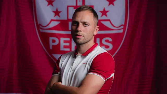 Persis Solo Rekrut Bek Eks Ajax dan FC Twente - GenPI.co
