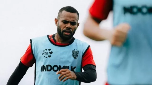 Bali United Adaptasi Gaya Bermain ala Pelatih Belanda Johnny Jansen - GenPI.co Bali United Adaptasi Gaya Bermain ala Pelatih Belanda Johnny Jansen - GenPI.co