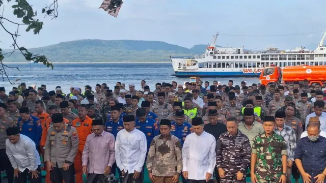 Pencarian Korban KMP Tunu Diperpanjang 7 Hari, Basarnas Andalkan Kekuatan Wilayah - GenPI.co Pencarian Korban KMP Tunu Diperpanjang 7 Hari, Basarnas Andalkan Kekuatan Wilayah - GenPI.co