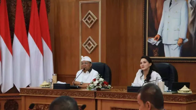 Wayan Koster Sarankan Sherly Tjoanda Tegas, Kepala OPD Selingkuh Agar Dimutasi - GenPI.co Wayan Koster Sarankan Sherly Tjoanda Tegas, Kepala OPD Selingkuh Agar Dimutasi - GenPI.co