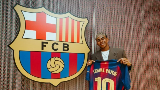 Lamine Yamal Tatap Beban Besar Nomor Punggung 10 di Barcelona - GenPI.co Lamine Yamal Tatap Beban Besar Nomor Punggung 10 di Barcelona - GenPI.co