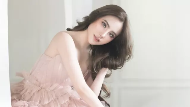 Agatha Chelsea Tawarkan Cinta yang Tenang via Lagu Nyaman - GenPI.co