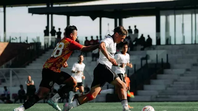 Thijmen Goppel Mulai Adaptasi, Tak Sabar Debut Bersama Bali United - GenPI.co Thijmen Goppel Mulai Adaptasi, Tak Sabar Debut Bersama Bali United - GenPI.co