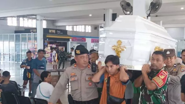 Legislator PDIP soal KM Barcelona Terbakar, Sebut Kegagalan Negara - GenPI.co Legislator PDIP soal KM Barcelona Terbakar, Sebut Kegagalan Negara - GenPI.co