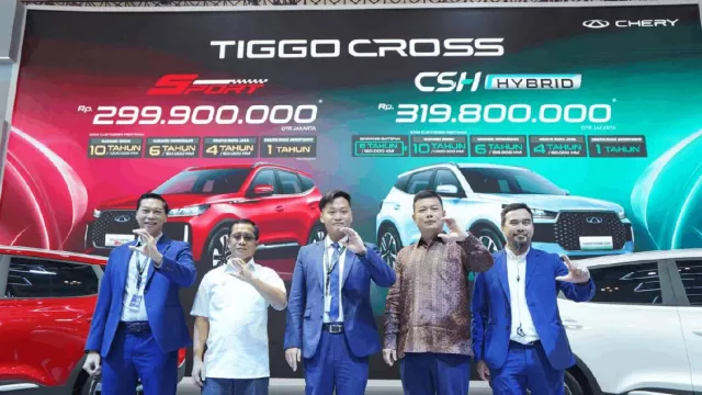 Chery TIGGO Cross CSH Hybrid & Sport 1.5T Hadir di GIIAS 2025 - GenPI.co Chery TIGGO Cross CSH Hybrid & Sport 1.5T Hadir di GIIAS 2025 - GenPI.co