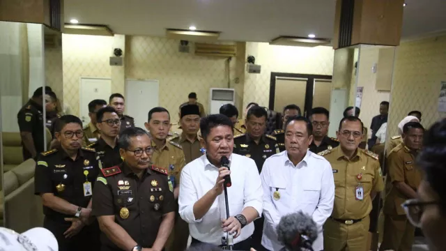 Tindak Tegas Korupsi Aset, Kejati Sumsel Serahkan Tiga Aset Bernilai Miliaran kepada Pemprov - GenPI.co Tindak Tegas Korupsi Aset, Kejati Sumsel Serahkan Tiga Aset Bernilai Miliaran kepada Pemprov - GenPI.co