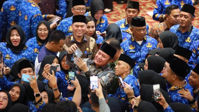 Kabarkan Harapan Baru! Herman Deru Layangkan Surat Usulan PPPK Paruh Waktu ke MENPAN & BKN - GenPI.co