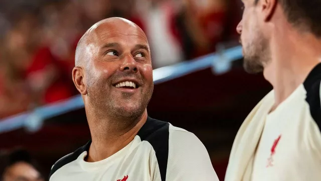 Liverpool Dibantai AC Milan, Arne Slot Tak Peduli - GenPI.co