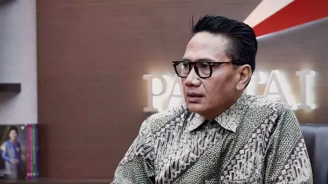 Yan Demokrat Nilai Jokowi Mulai Berinsinuasi, Diharap Tidak Karena Penyakitnya - GenPI.co Yan Demokrat Nilai Jokowi Mulai Berinsinuasi, Diharap Tidak Karena Penyakitnya - GenPI.co