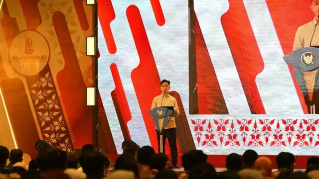 Gibran Sebut Prabowo Subianto Sosok Pemimpin yang Patut Dicontoh - GenPI.co Gibran Sebut Prabowo Subianto Sosok Pemimpin yang Patut Dicontoh - GenPI.co