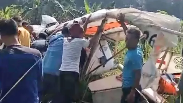 Pesawat Latih Sipil Jatuh di Bogor, Marsma Fajar Adriyanto Meniggal - GenPI.co Pesawat Latih Sipil Jatuh di Bogor, Marsma Fajar Adriyanto Meniggal - GenPI.co