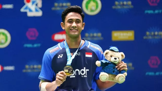 Alwi Farhan Juara Macau Open 2025, Incar Gelar Level Lebih Tinggi - GenPI.co Alwi Farhan Juara Macau Open 2025, Incar Gelar Level Lebih Tinggi - GenPI.co