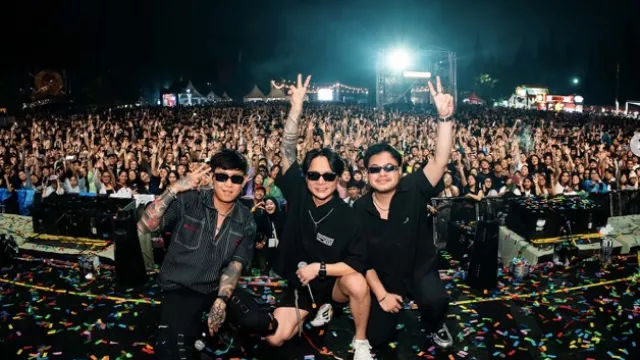 DJ Bravy Pengin Dipanggil Daddy oleh Anak Erika Carlina - GenPI.co