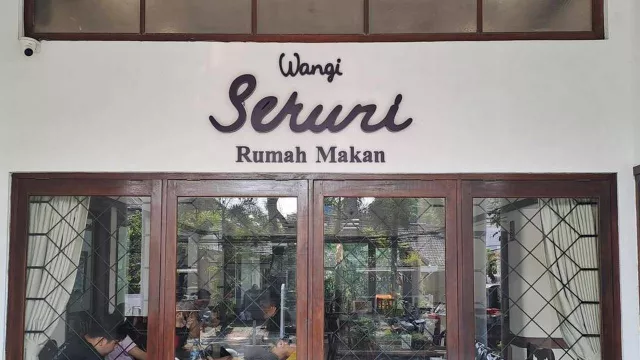 Terinspirasi Masakan Ibu, Chef Runy Bikin Rumah Makan Wangi Seruni di Bandung - GenPI.co Terinspirasi Masakan Ibu, Chef Runy Bikin Rumah Makan Wangi Seruni di Bandung - GenPI.co