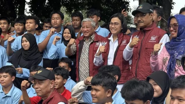 Tunjang Kegiatan Belajar Mengajar, Ada 5.000 Laptop Sekolah Rakyat - GenPI.co