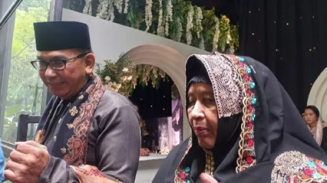 Umi Tatu Bingung Dipolisikan soal Dugaan Penipuan Umrah - GenPI.co Umi Tatu Bingung Dipolisikan soal Dugaan Penipuan Umrah - GenPI.co