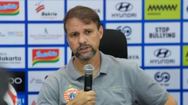 Incar Kemenangan, Mauricio Souza Tak Peduli Status Carlos Pena - GenPI.co Incar Kemenangan, Mauricio Souza Tak Peduli Status Carlos Pena - GenPI.co