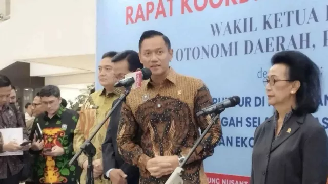 Tak Disalami Gibran Rakabuming Raka, AHY Bilang Tidak Ada Masalah - GenPI.co