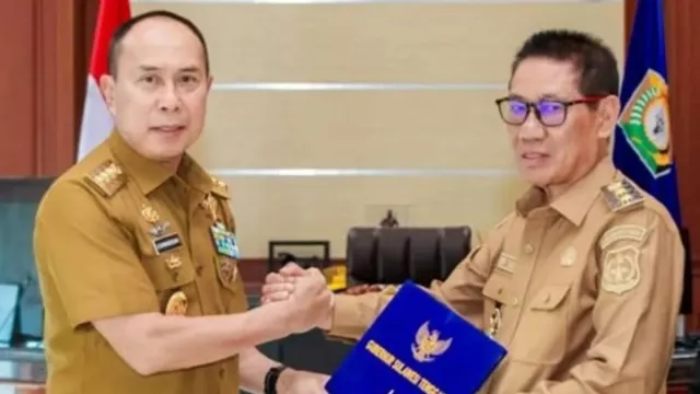 Jaga Stabilitas Pemerintahan, Wabup Yosep Sahaka jadi Plt Bupati Kolaka Timur - GenPI.co Jaga Stabilitas Pemerintahan, Wabup Yosep Sahaka jadi Plt Bupati Kolaka Timur - GenPI.co