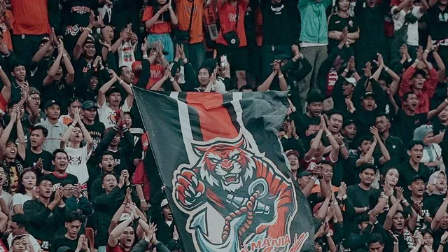 Pekan Perdana Super League 2025/26 Catat 89 Ribu Penonton, Jakmania Mendominasi - GenPI.co Pekan Perdana Super League 2025/26 Catat 89 Ribu Penonton, Jakmania Mendominasi - GenPI.co