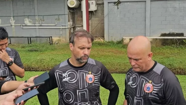 Cedera Serius dan Operasi, Ryo Matsumura Tak Masuk Skuad Persija di Putaran Pertama - GenPI.co Cedera Serius dan Operasi, Ryo Matsumura Tak Masuk Skuad Persija di Putaran Pertama - GenPI.co
