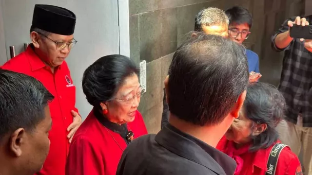 Hasto Pastikan Tak Ada Alasan Khusus Megawati Absen HUT RI di Istana - GenPI.co Hasto Pastikan Tak Ada Alasan Khusus Megawati Absen HUT RI di Istana - GenPI.co