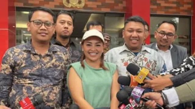 Mpok Alpa Sakit Kanker Payudara saat Hamil Anak Kembar - GenPI.co