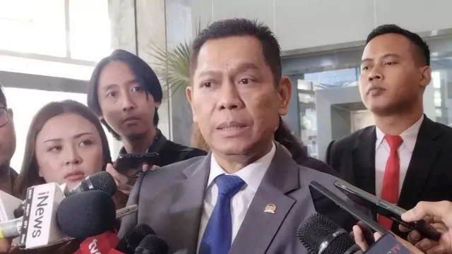 Adies Kadir soal Anggota DPR RI Joget di Sidang Tahunan, Sebut Terbawa Emosi - GenPI.co