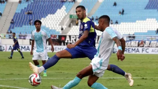 Arema FC vs Bhayangkara FC, Momen Singo Edan Kembali ke Jalur Kemenangan - GenPI.co