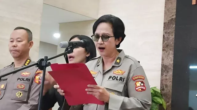 Ridwan Kamil Bukan Ayah Biologis Anak Lisa Mariana, Hasil Tes DNA Tak Identik - GenPI.co Ridwan Kamil Bukan Ayah Biologis Anak Lisa Mariana, Hasil Tes DNA Tak Identik - GenPI.co
