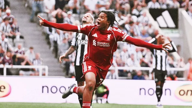 Cetak Gol Kemenangan Liverpool atas Newcastle, Rio Ngumoha Ukir Rekor - GenPI.co