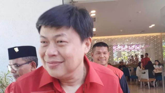 PDIP Heran TNI dan Polri Dilibatkan dalam Distribusi Beras, Bukan Koperasi Merah Putih - GenPI.co PDIP Heran TNI dan Polri Dilibatkan dalam Distribusi Beras, Bukan Koperasi Merah Putih - GenPI.co