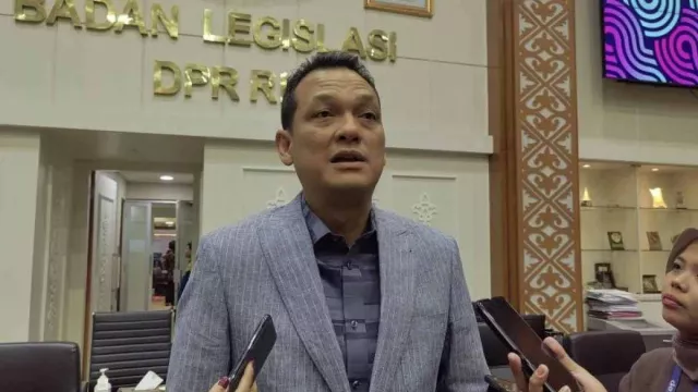 Gedung DPR RI Sepi saat Ada Unjuk Rasa, Wakil Rakyat Disebut Sedang Kunker - GenPI.co Gedung DPR RI Sepi saat Ada Unjuk Rasa, Wakil Rakyat Disebut Sedang Kunker - GenPI.co